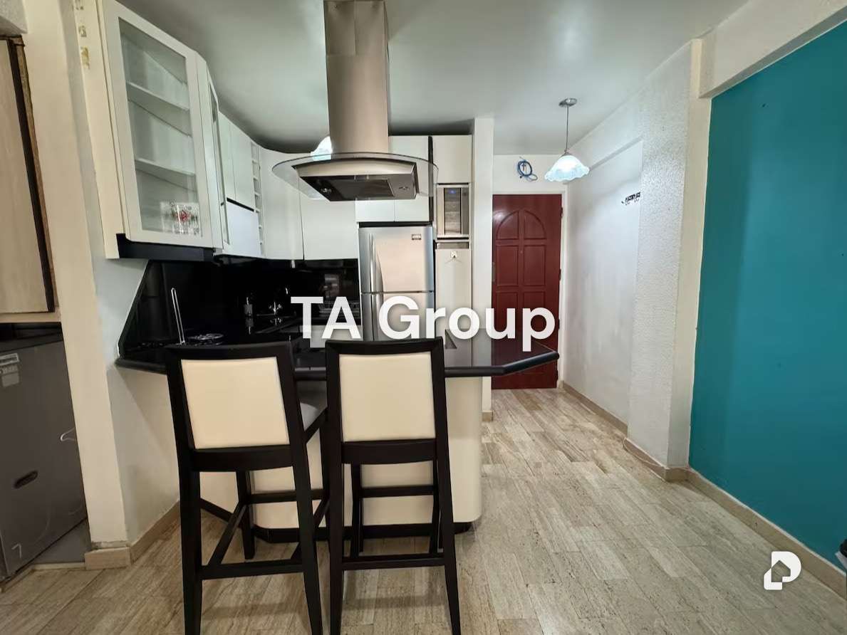 Apartamento en Los Palos Grandes, Caracas – 4