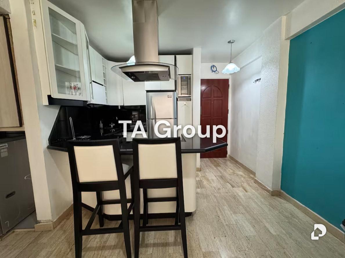 Apartamento en Los Palos Grandes, Caracas – 4