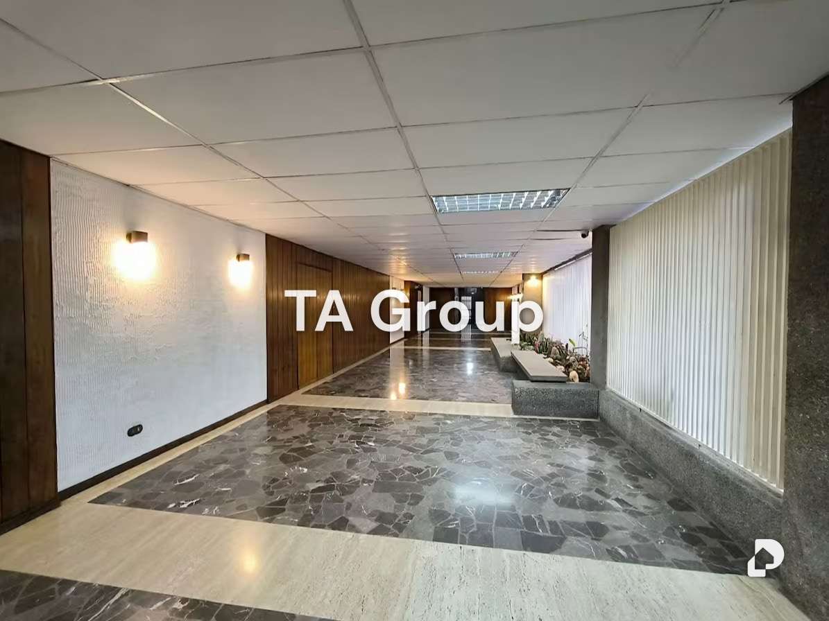 Apartamento en Los Palos Grandes, Caracas – 14