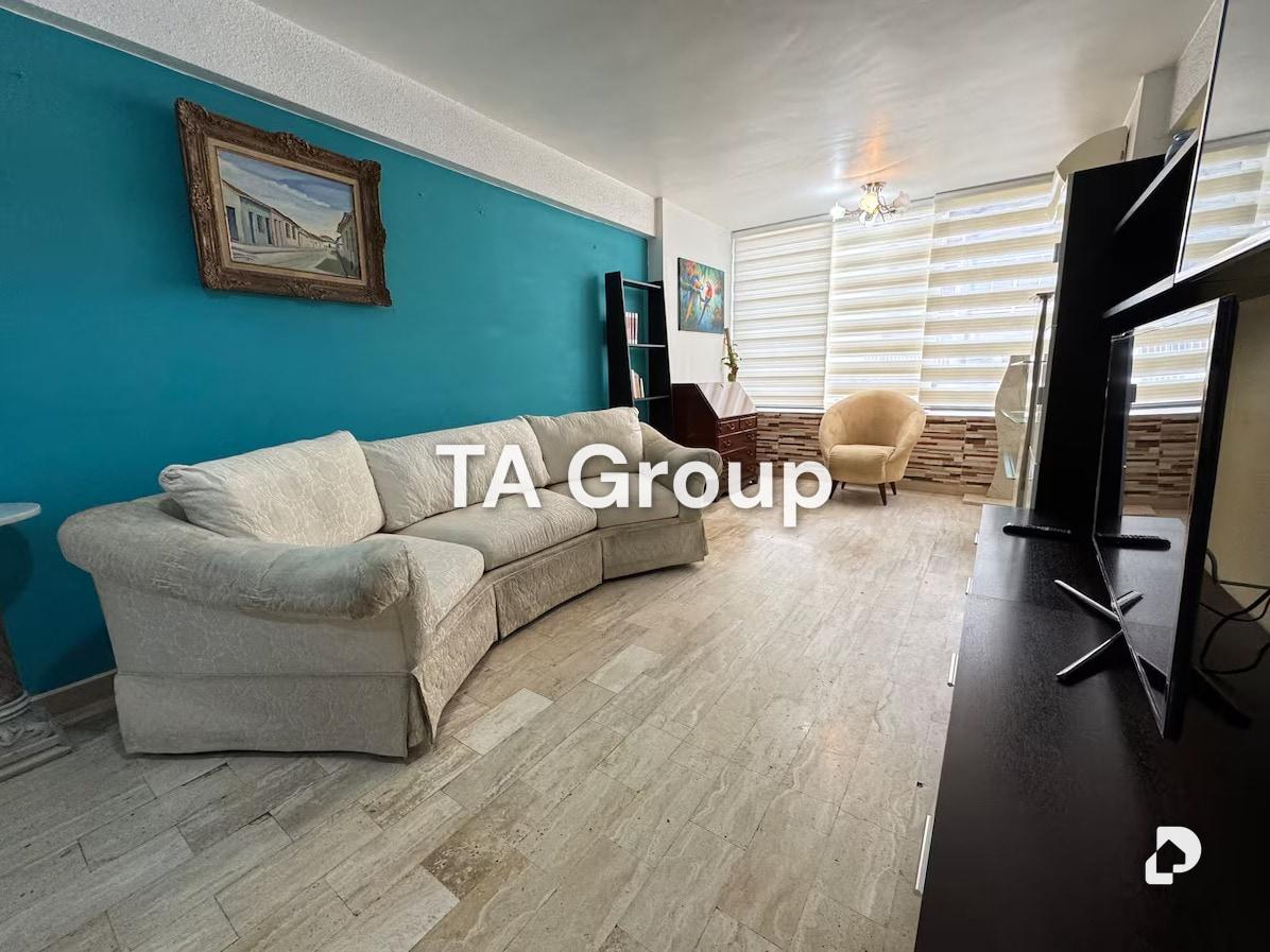 Apartamento en Los Palos Grandes, Caracas – 1