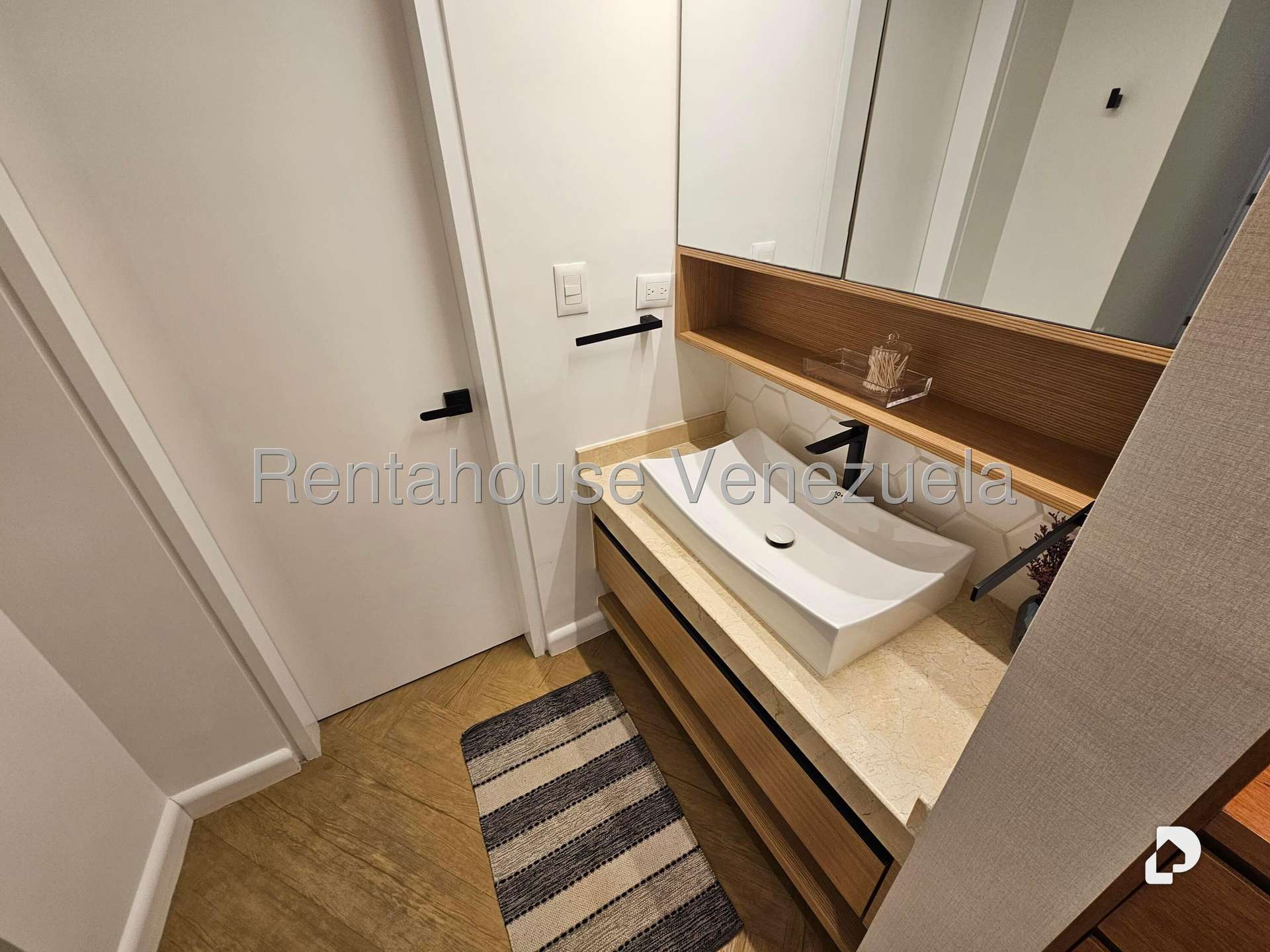 Apartamento en Campo Alegre, Caracas – 11
