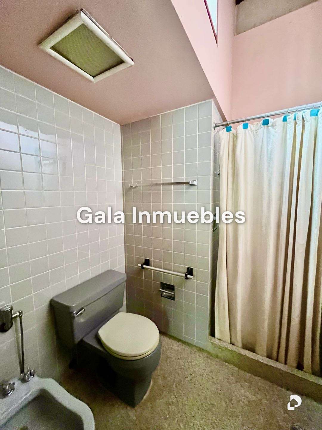 Casa en Lomas del Mirador, Caracas – 27