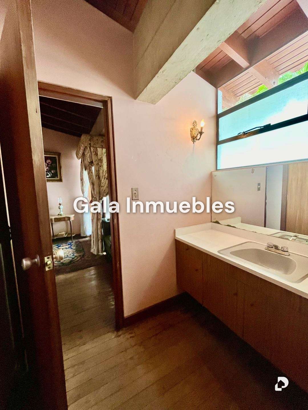 Casa en Lomas del Mirador, Caracas – 28