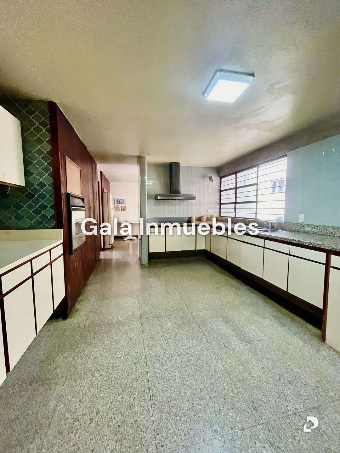 Casa en Lomas del Mirador, Caracas – 17