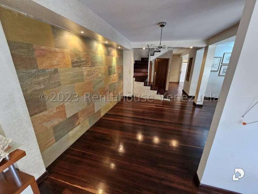 Casa en La Lagunita, Caracas – 5