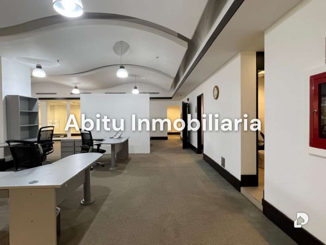 Oficina en Los Naranjos, Caracas – 28