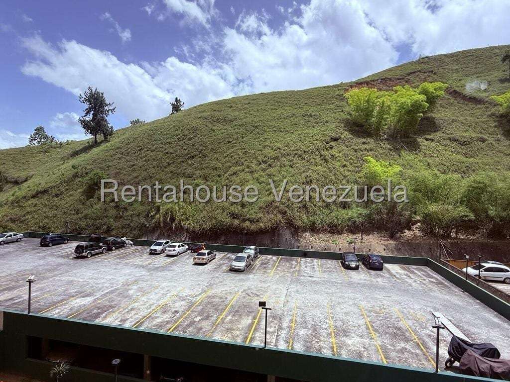 Apartamento en Colinas de La Tahona, Caracas
