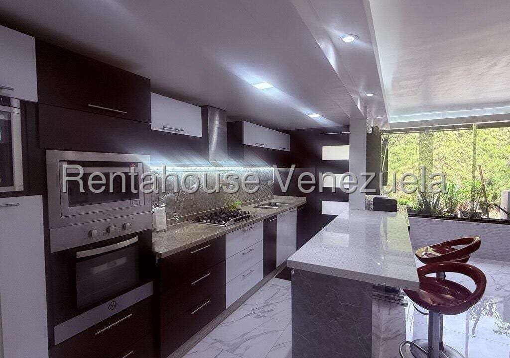 Apartamento en Colinas de La Tahona, Caracas