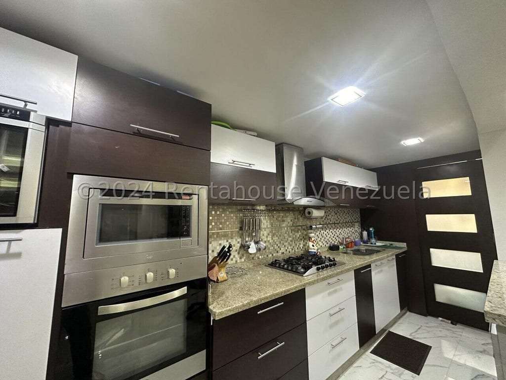 Apartamento en Colinas de La Tahona, Caracas