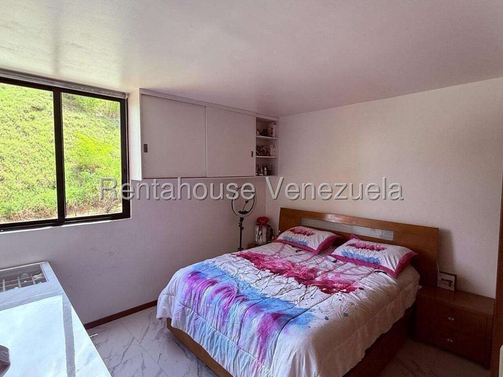 Apartamento en Colinas de La Tahona, Caracas