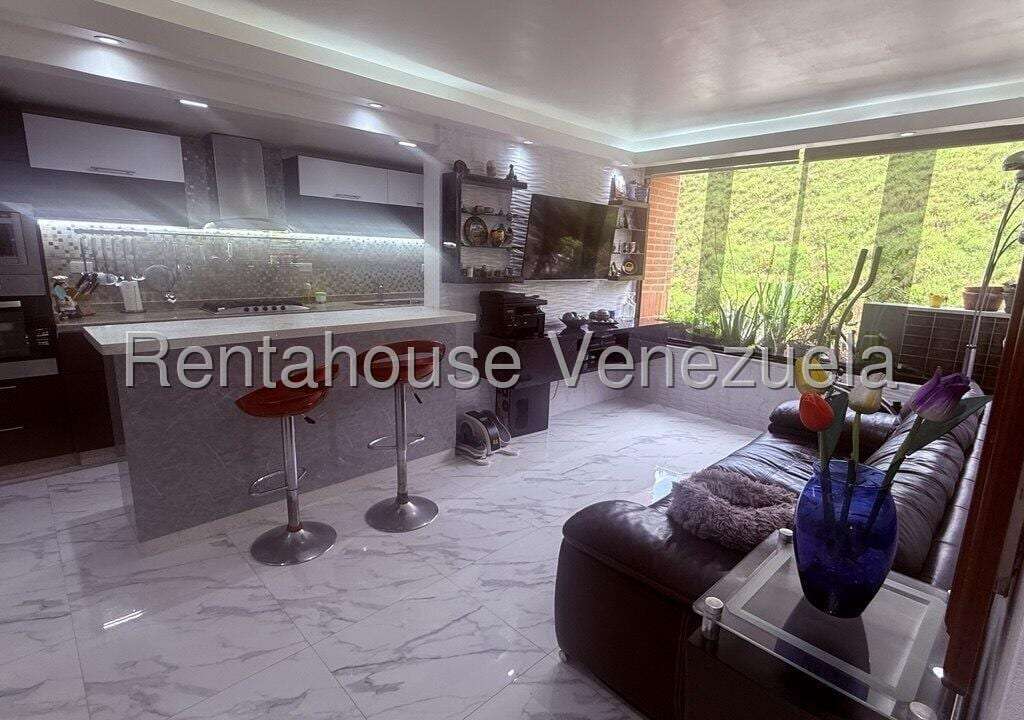 Apartamento en Colinas de La Tahona, Caracas