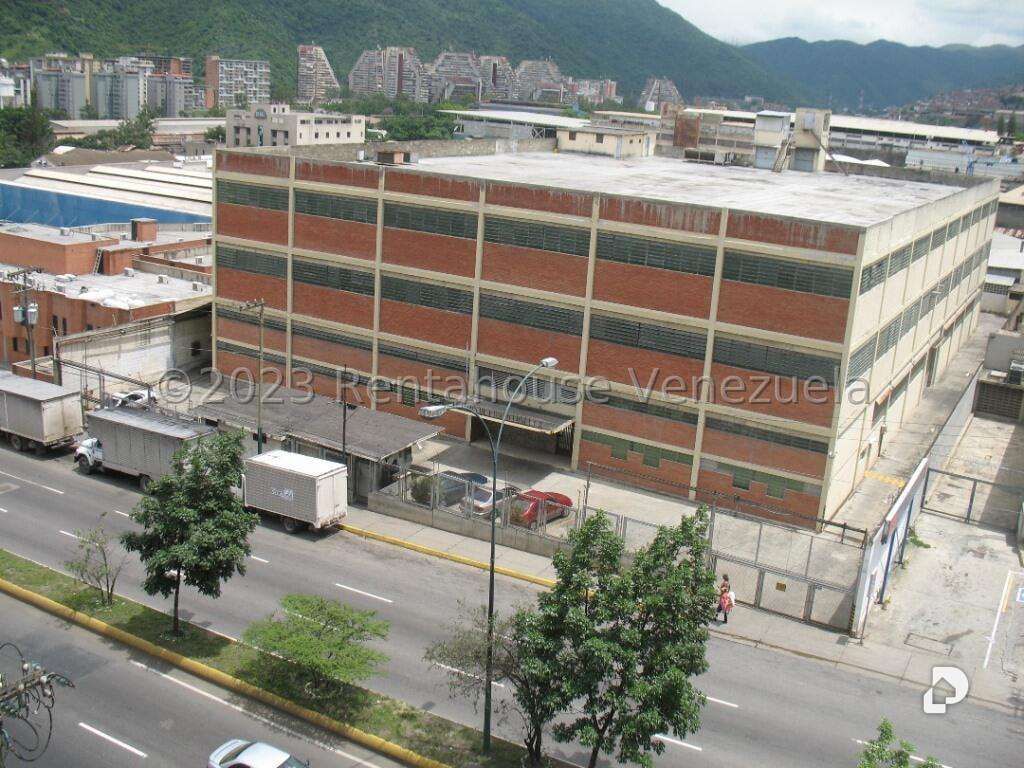Local comercial en La Yaguara, Caracas – 1