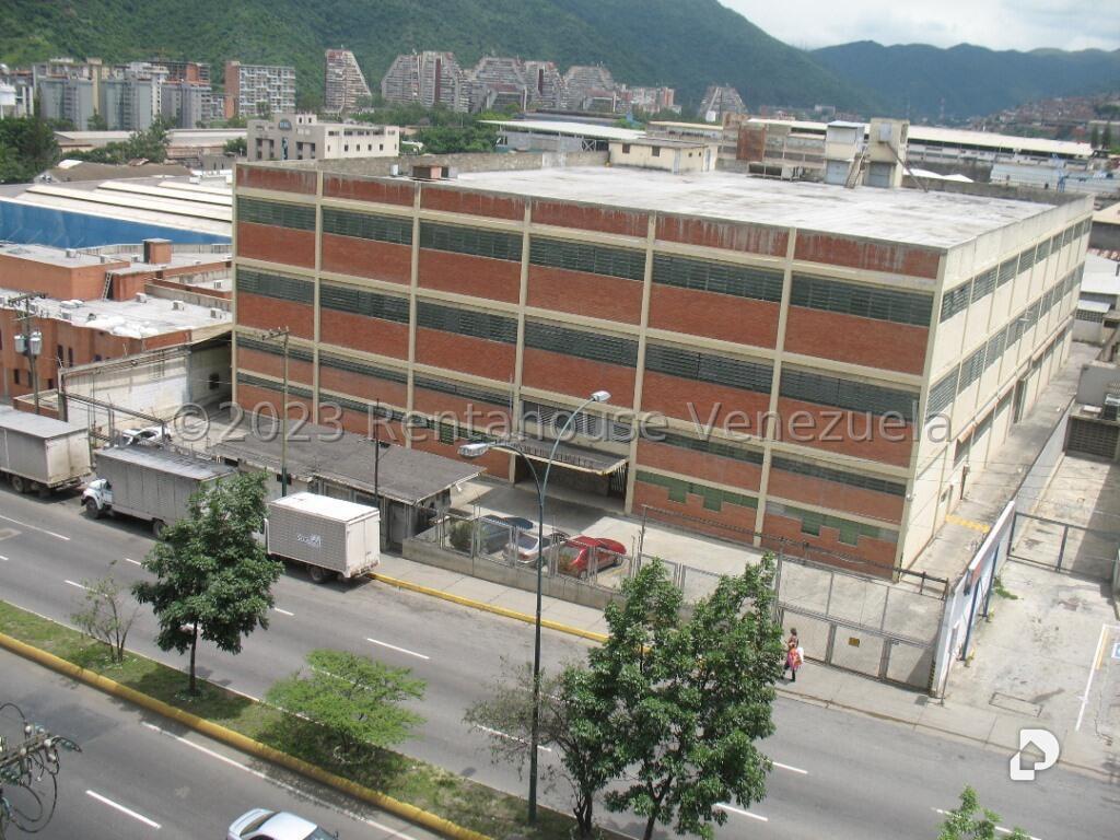 Local comercial en La Yaguara, Caracas – 1
