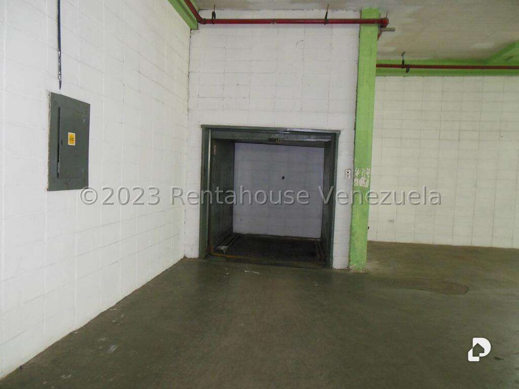 Local comercial en La Yaguara, Caracas – 38