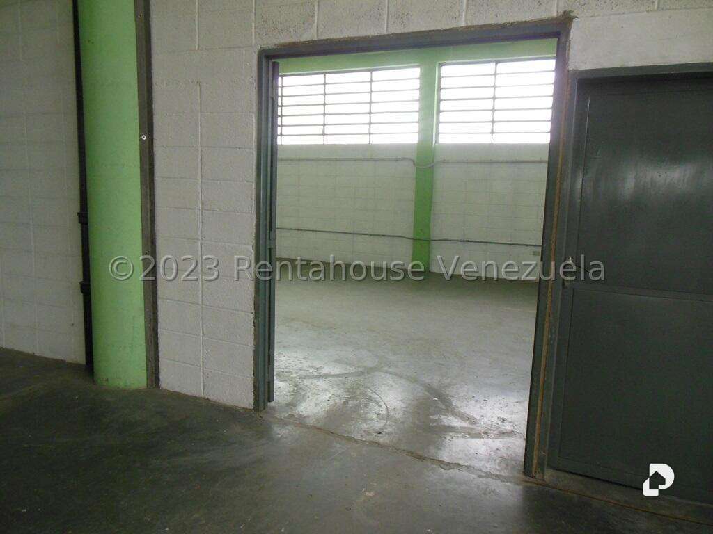 Local comercial en La Yaguara, Caracas – 35