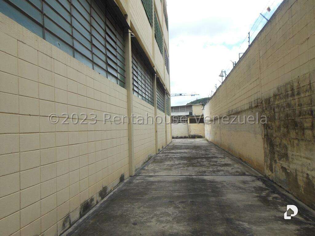 Local comercial en La Yaguara, Caracas – 9