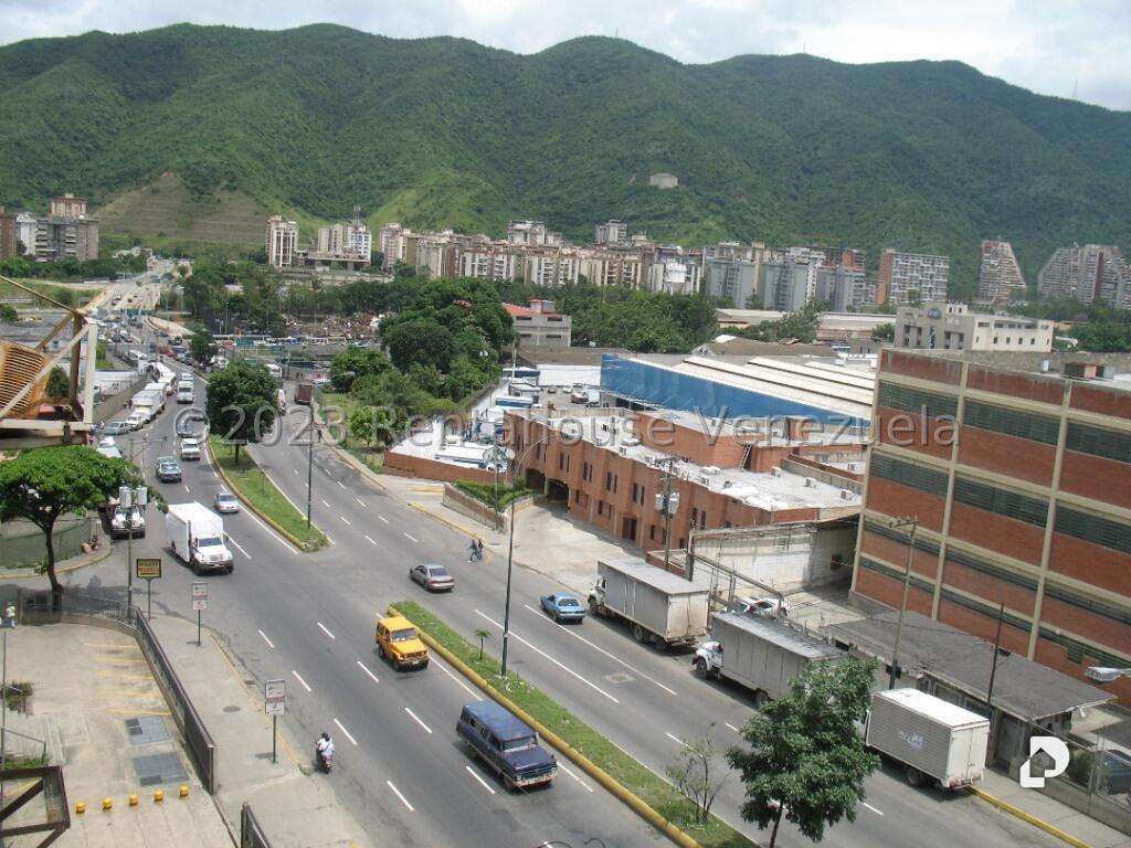 Local comercial en La Yaguara, Caracas – 48
