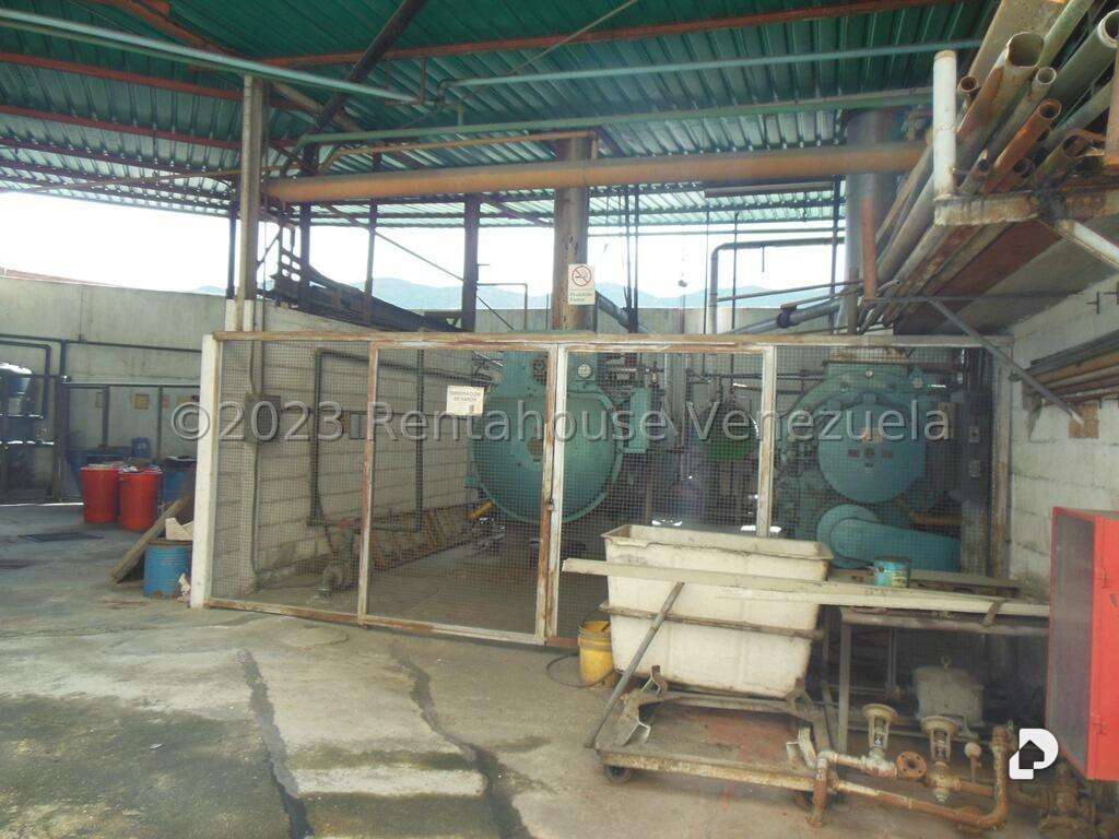 Local comercial en La Yaguara, Caracas – 14