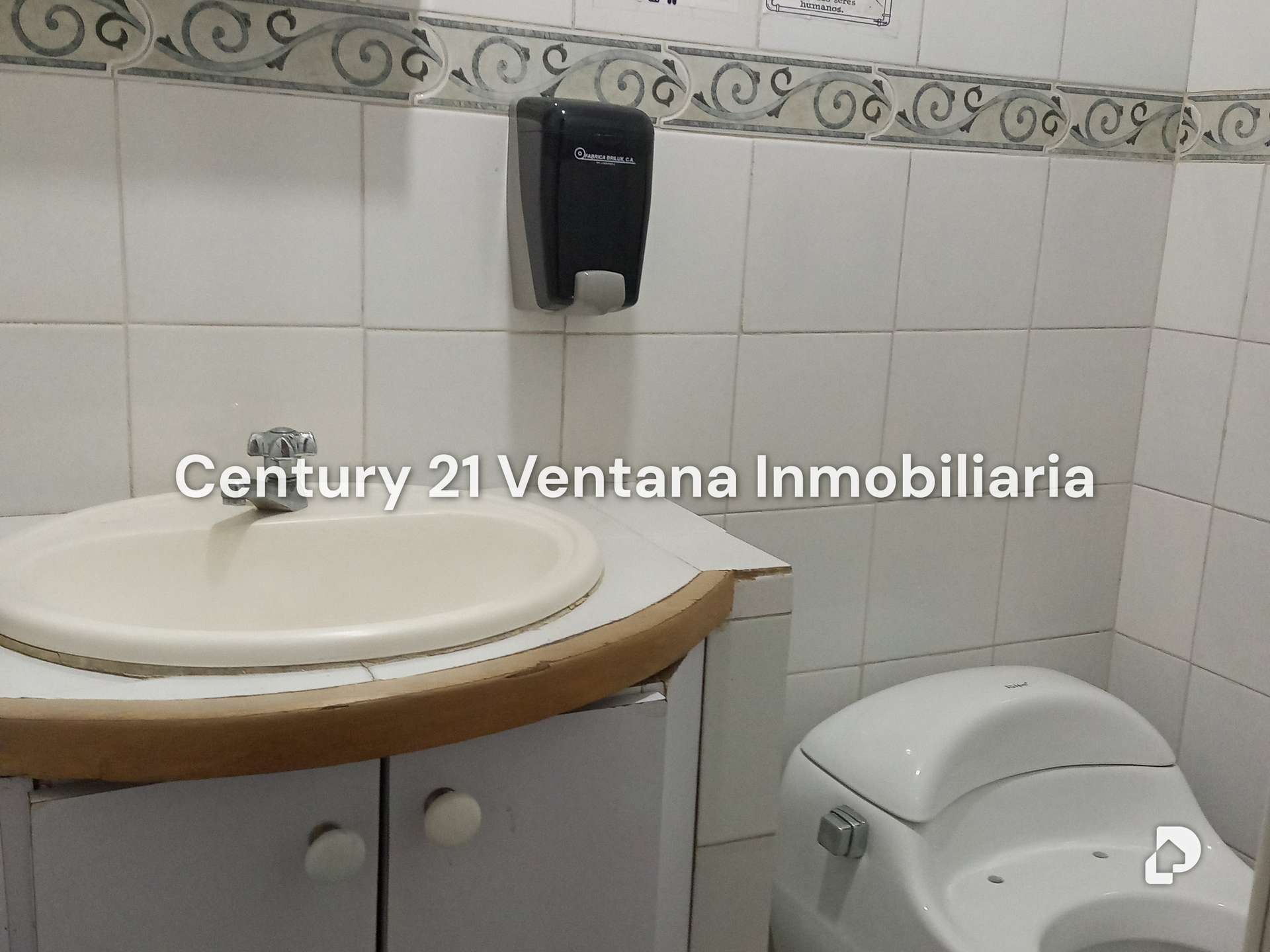 Oficina en La Florida, Caracas – 17