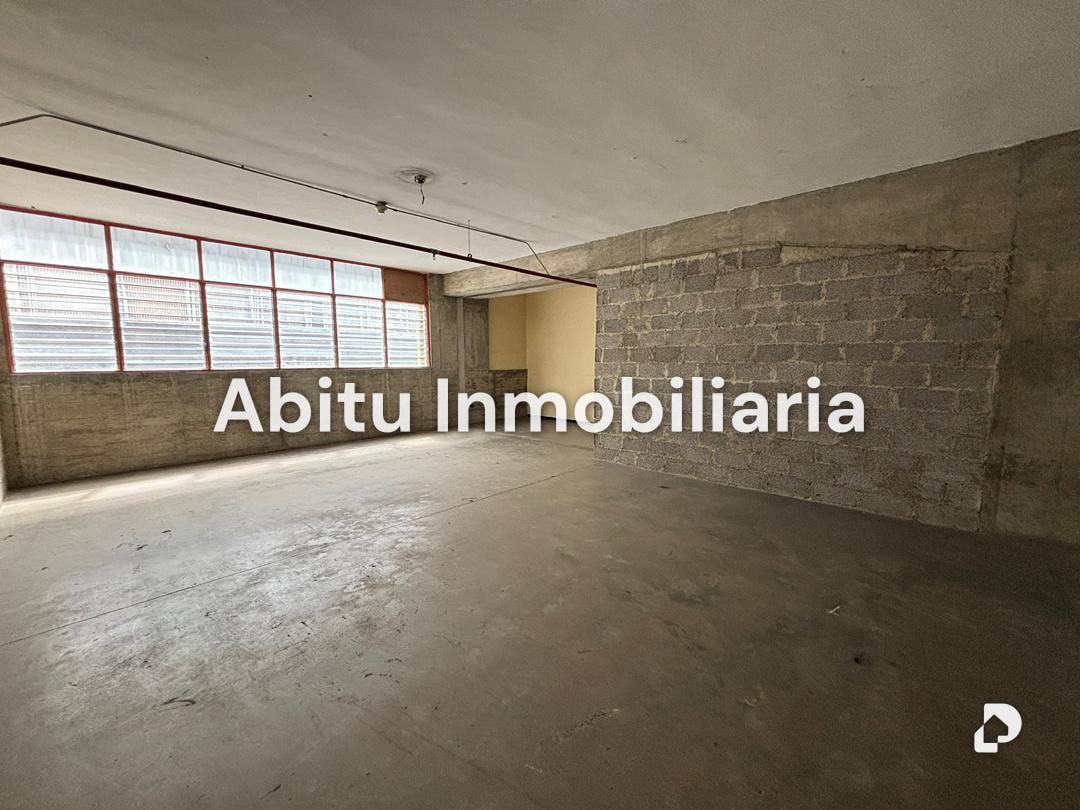 Local comercial en Palo Verde, Caracas – 1