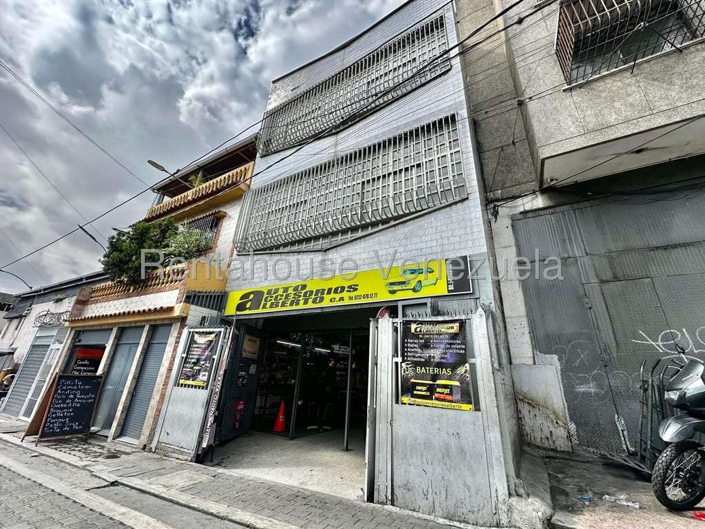 Edificio en Catia, Caracas - 1