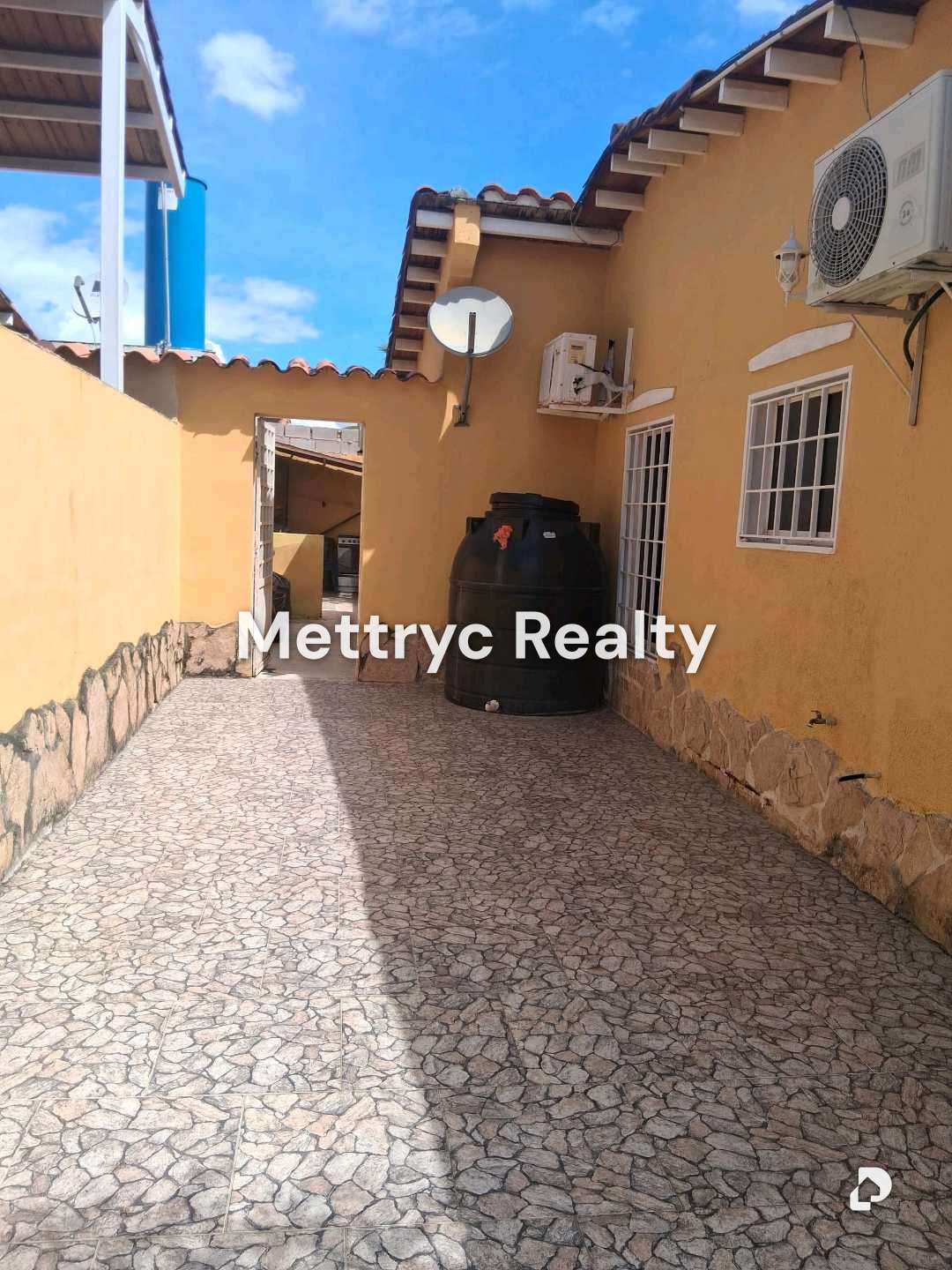Casa en Aguasal, Guacara – 23
