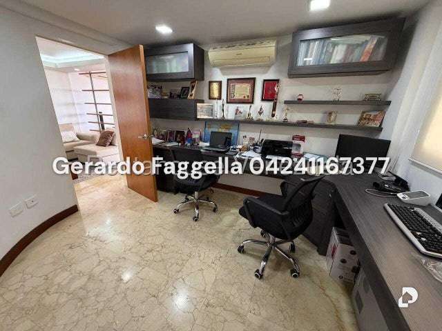 Casa en Alto Prado, Caracas – 15