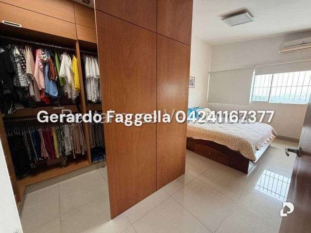 Casa en Alto Prado, Caracas – 25