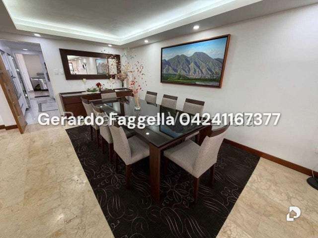 Casa en Alto Prado, Caracas – 28
