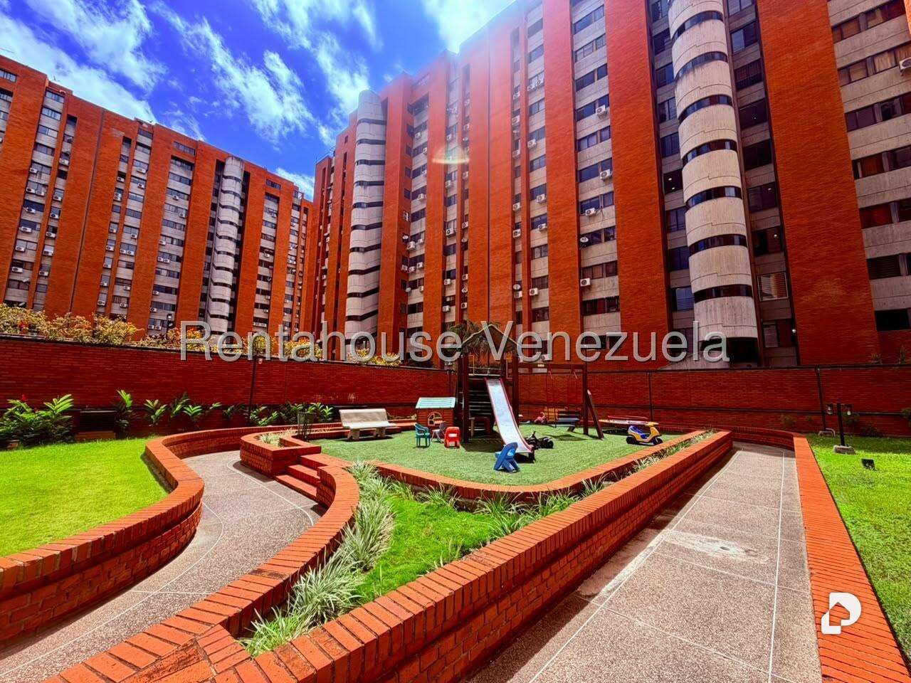 Local comercial en Las Mercedes, Caracas – 18