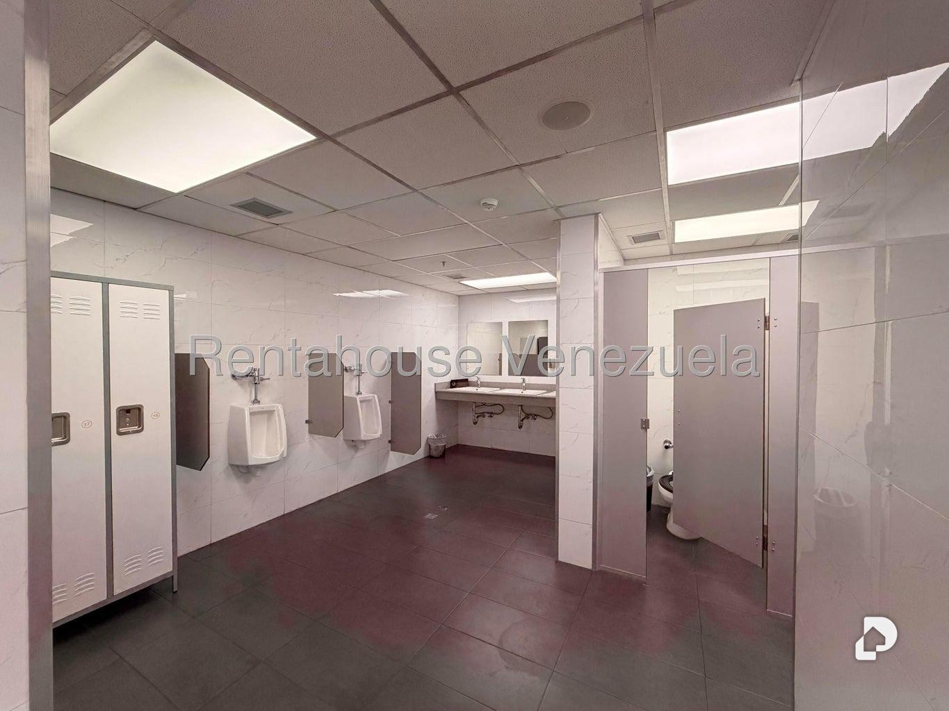 Local comercial en Las Mercedes, Caracas – 2