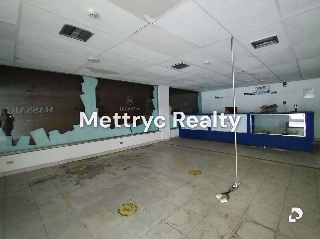 Local comercial en Casco Catedral, Valencia – 18