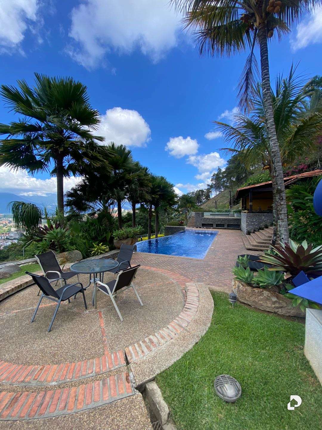 Casa en La Trinidad, Caracas – 29