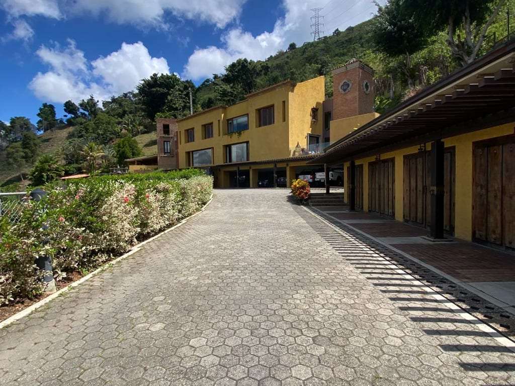 House in La Trinidad, Caracas - 1
