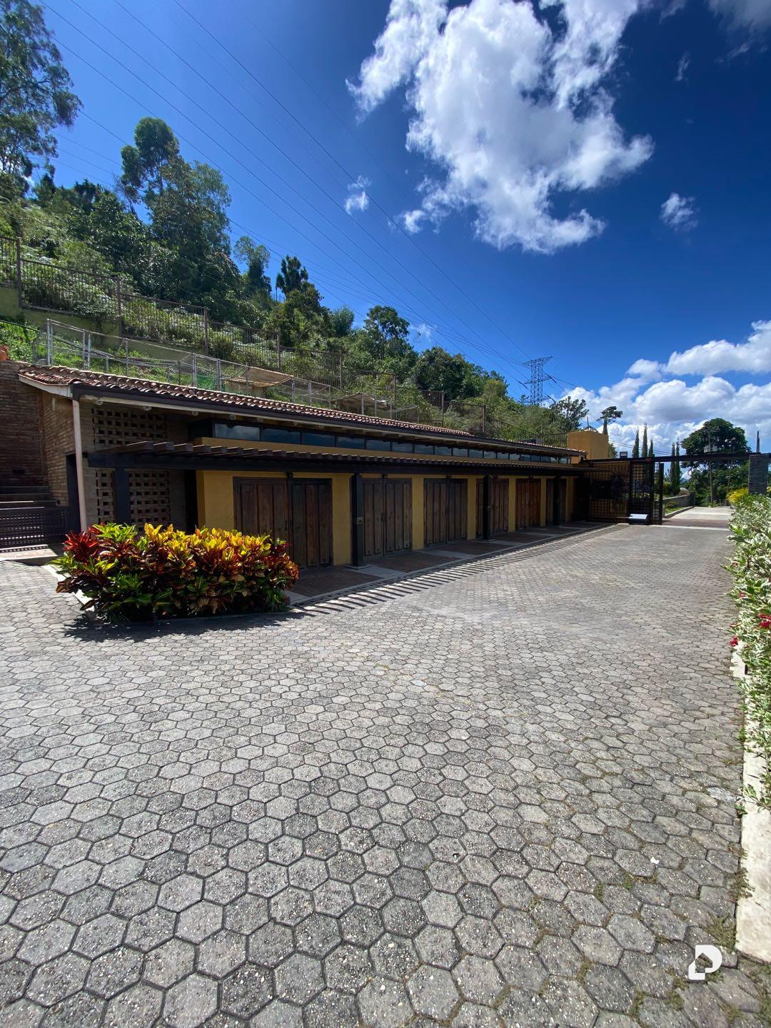 Casa en La Trinidad, Caracas – 2