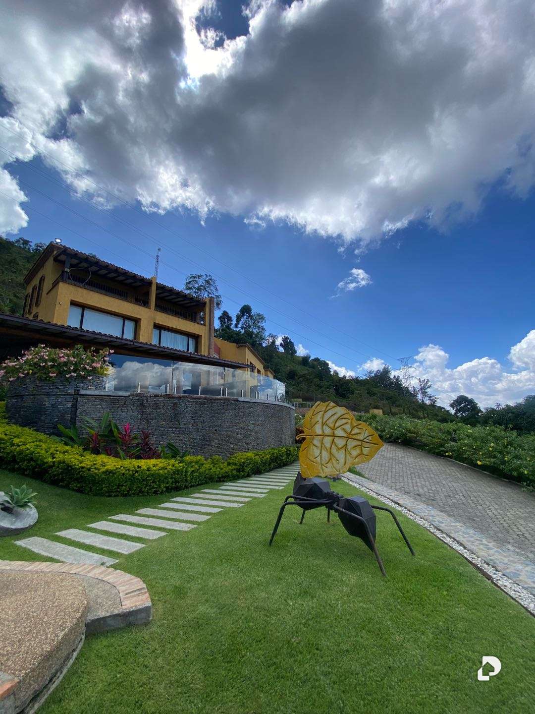 Casa en La Trinidad, Caracas – 30