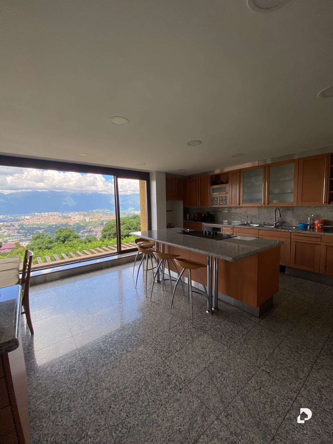 Casa en La Trinidad, Caracas – 8