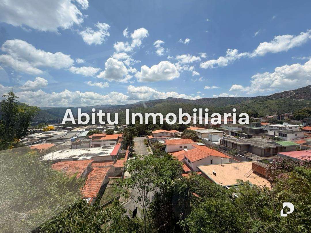 Casa en Vista Alegre, Caracas – 13