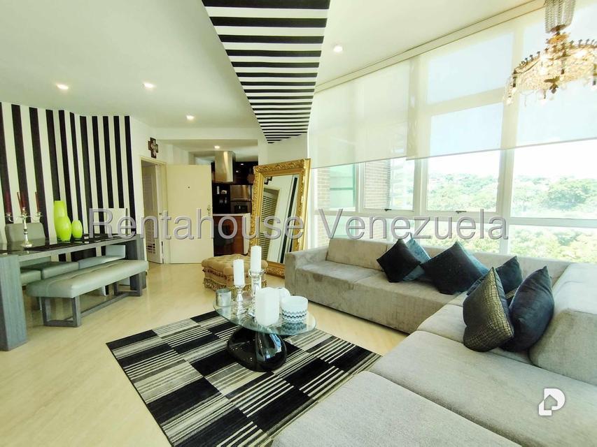 Apartamento en Los Naranjos de las Mercedes, Caracas – 1