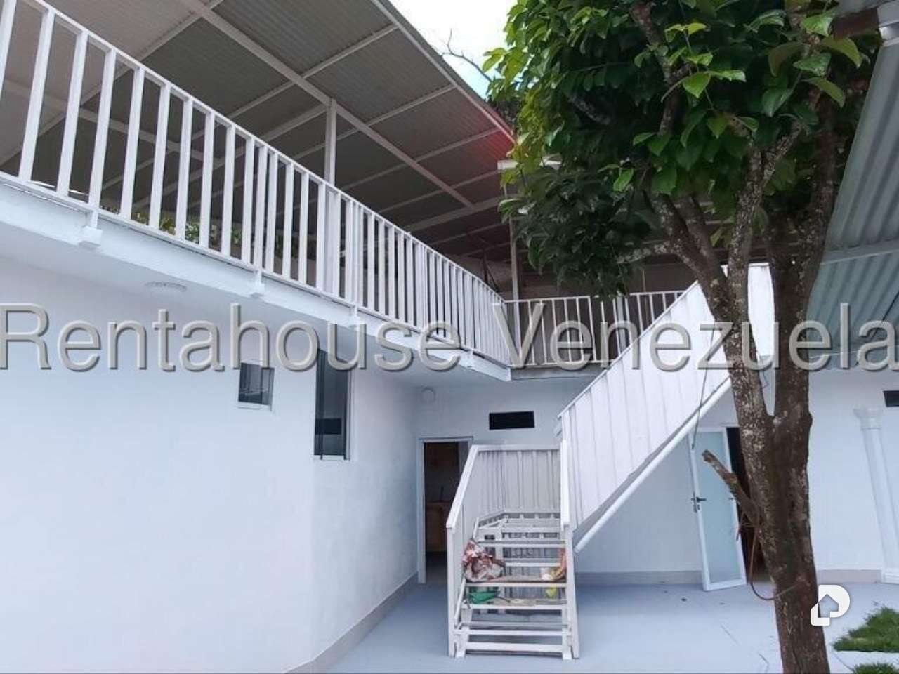 Casa en La Rosaleda, San Antonio de Los Altos – 4
