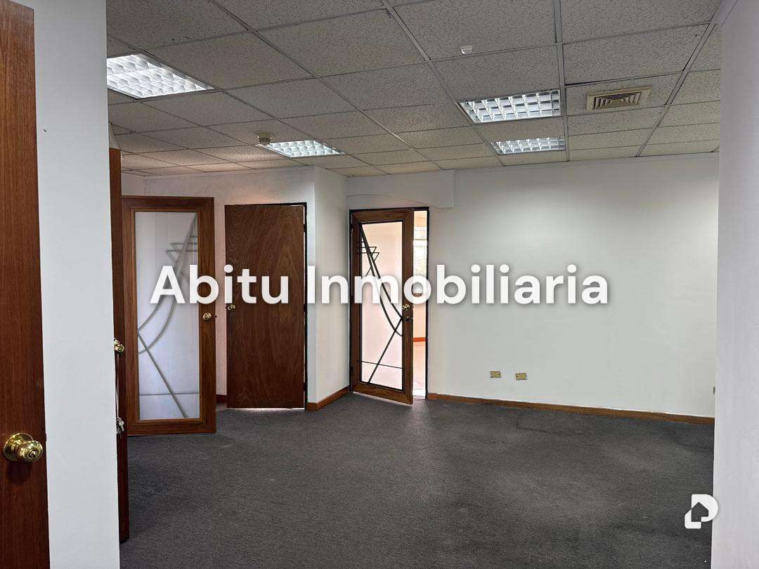 Oficina en Chuao, Caracas – 5
