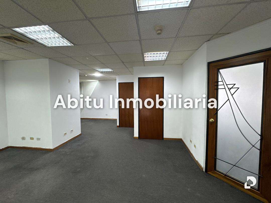Oficina en Chuao, Caracas – 6