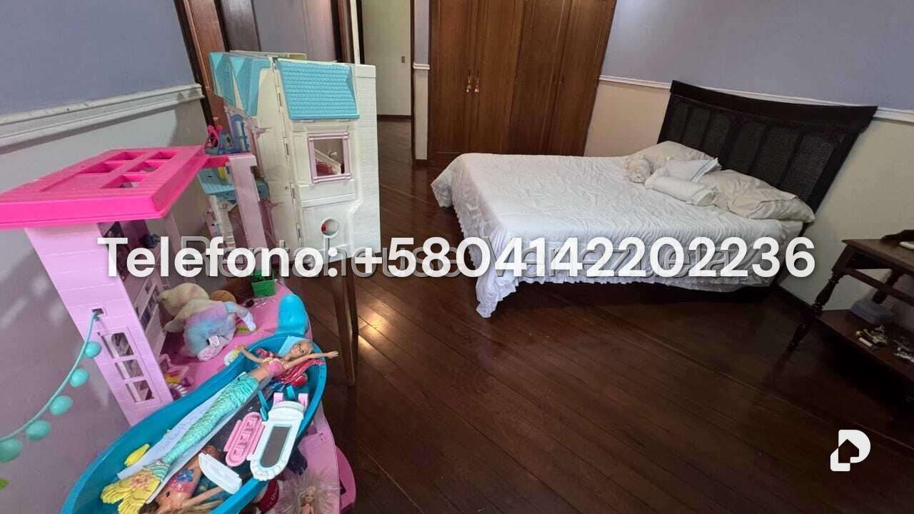 Casa en Colinas del Tamanaco, Caracas – 28