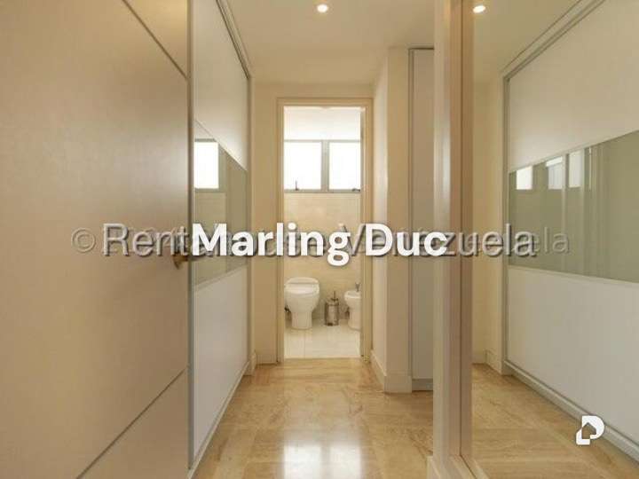 Apartamento en Lomas de Las Mercedes, Caracas – 17