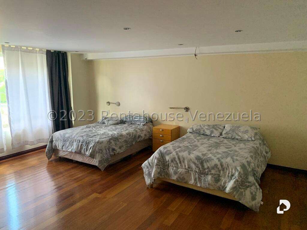 Apartamento en La Florida, Caracas – 14