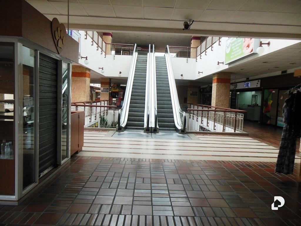 Local comercial en Prados del Este, Caracas – 3