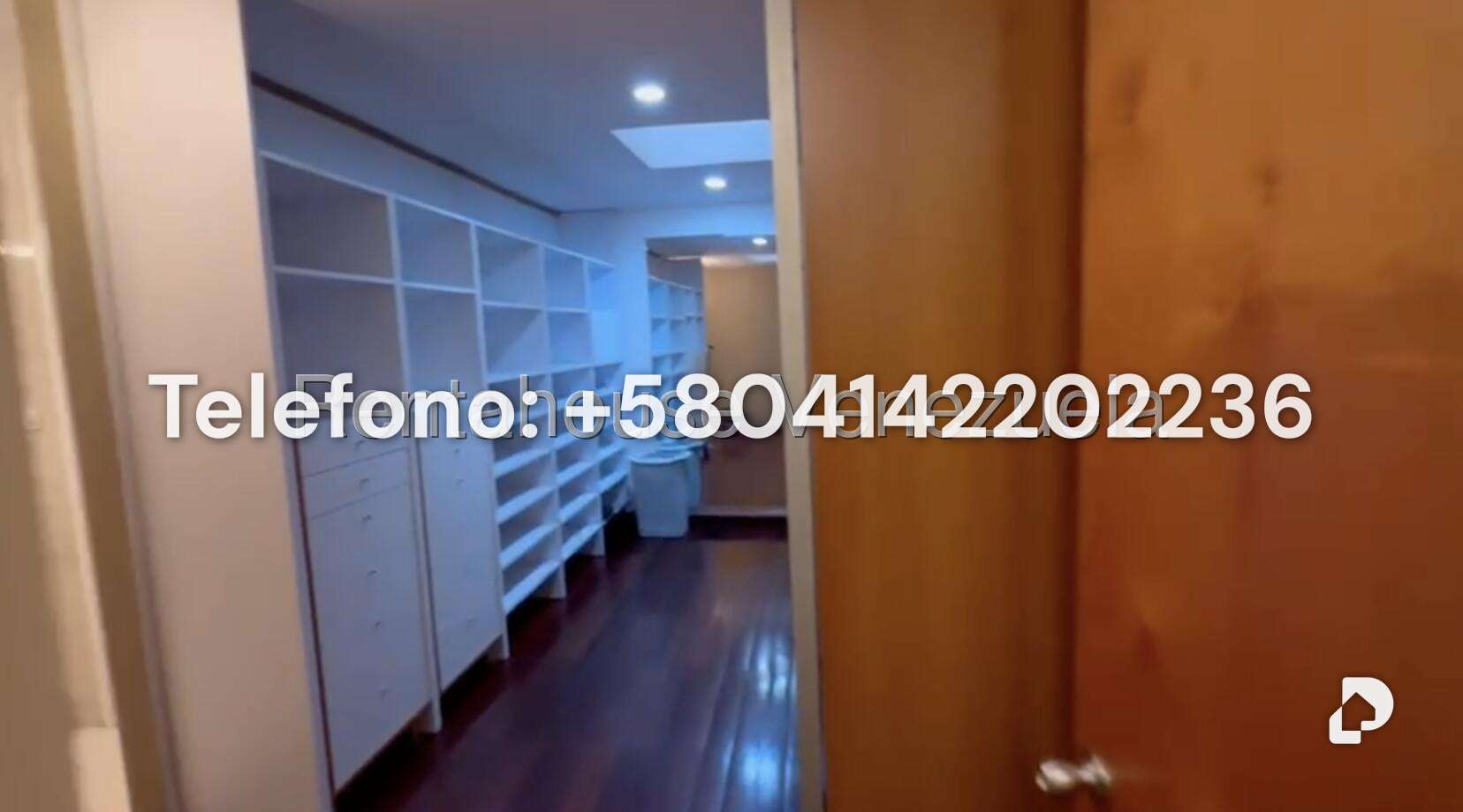Casa en Prados del Este, Caracas – 29