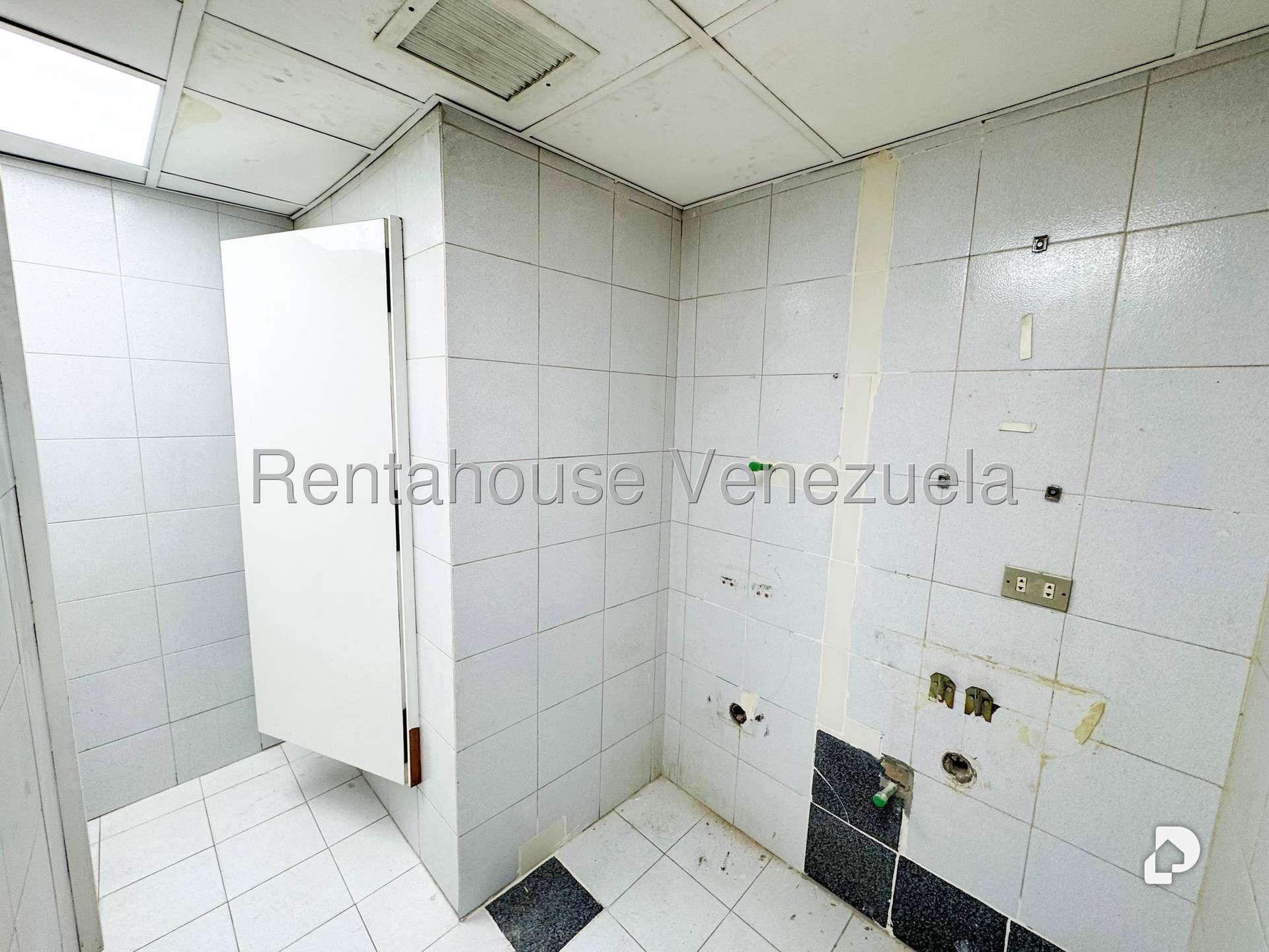 Local comercial en Chacao, Caracas – 26