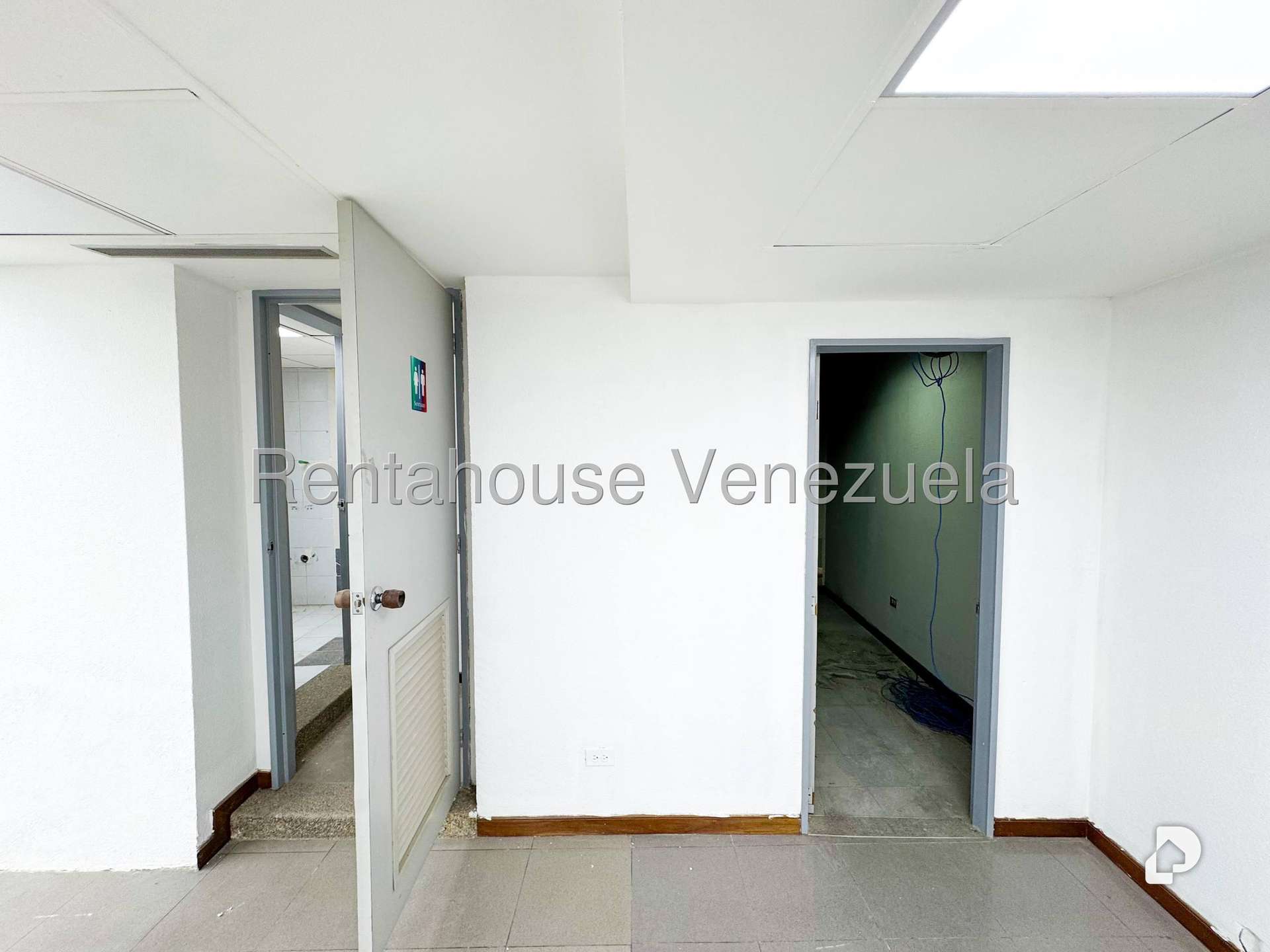 Local comercial en Chacao, Caracas – 24