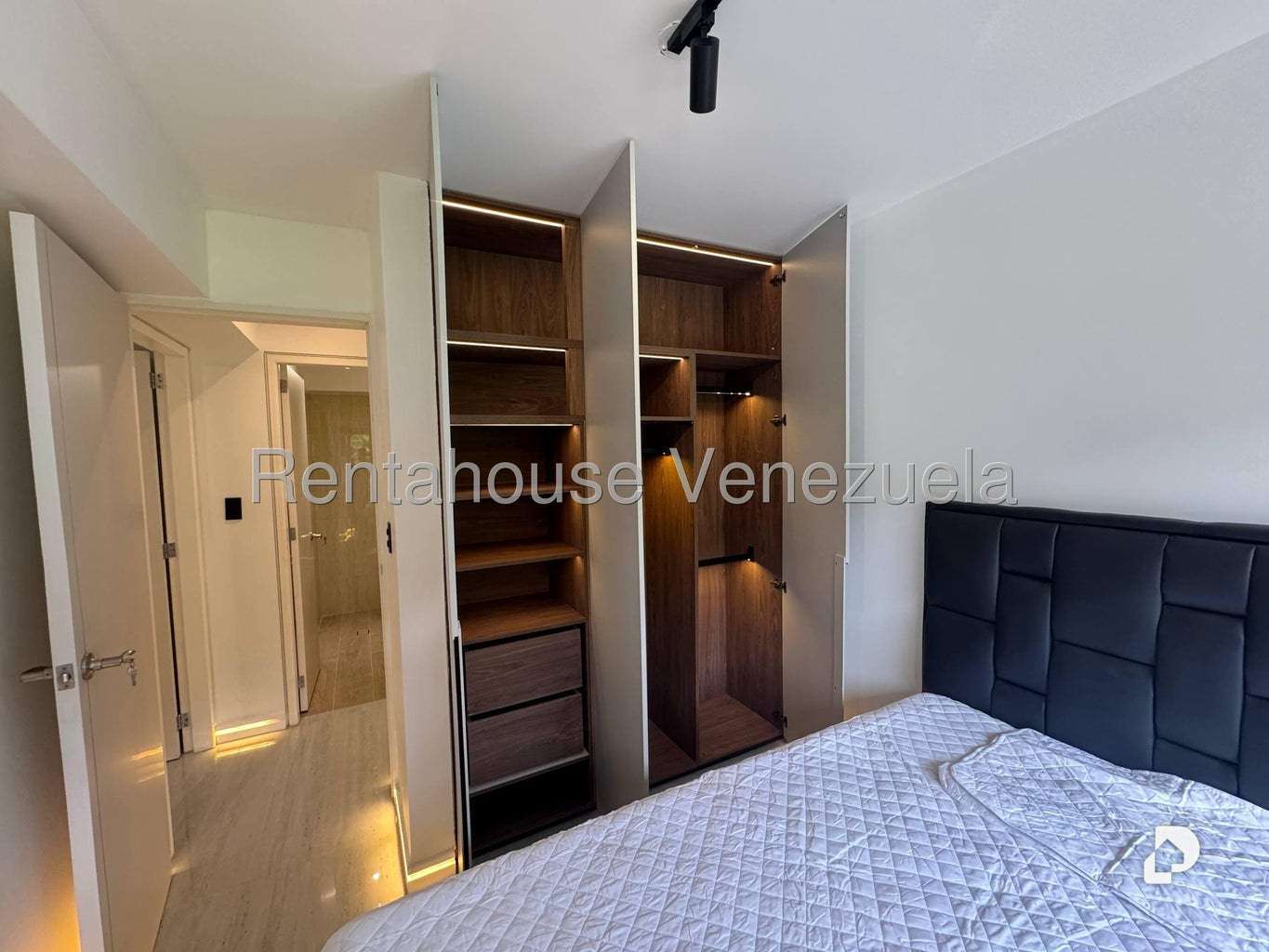 Apartamento en Santa Fe Norte, Caracas – 50